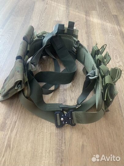 Тактический пояс с подсумками