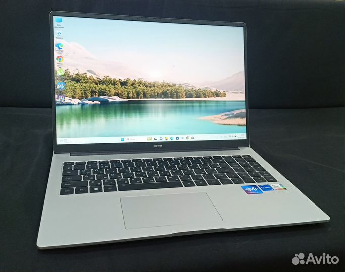 Новый мощный ноутбук Honor MagicBook X16 Pro