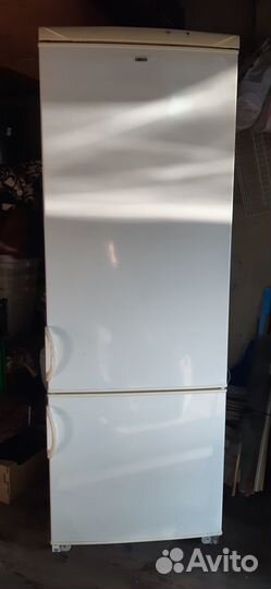 Холодильник zanussi на запчасти