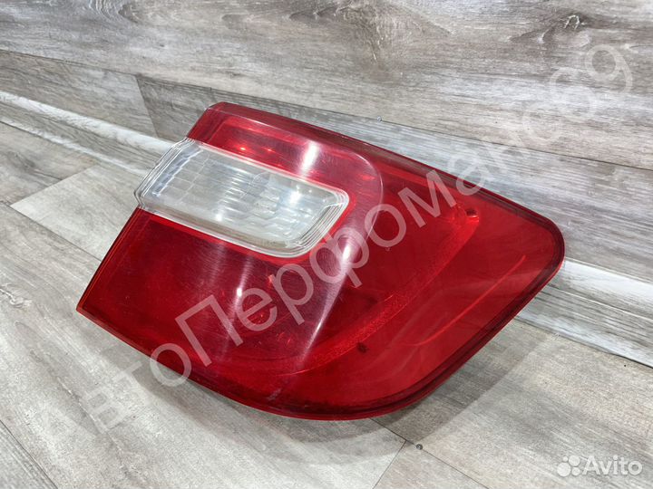 Фонарь задний правый внешний Camry 50 (2011-2014)
