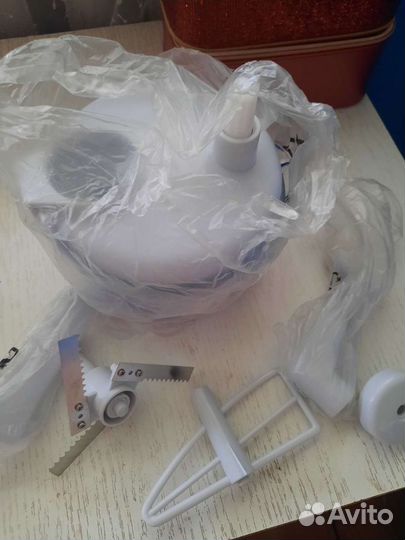 Кухонный комбайн новый