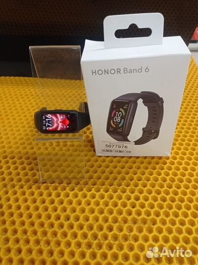 Смарт часы honor Band 6