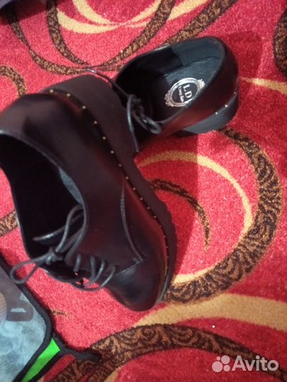 Обувь женская 39 размер