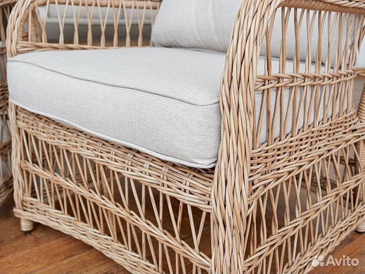 Мебель для дачи из ротанга Royal family