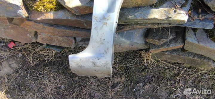 Крыло правое mazda demio dw дорест