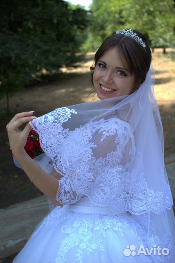 Свадебное платье