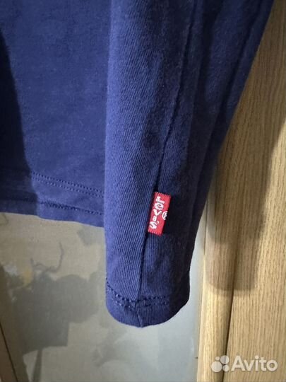 Футболка levis