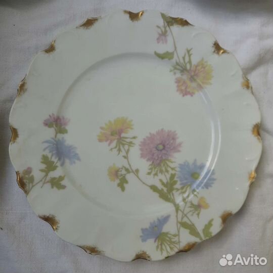 Антикварные тарелки,комплект