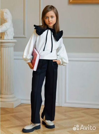 Брючный комплект для девочки 128 и 134 см черный