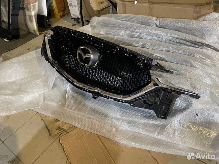 Решетка радиатора Мазда сх-5 кф