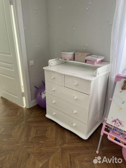 Комплект мебели для детской комнаты, почти новый