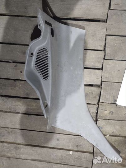 7212A039HA Mitsubishi L200 Обшивка стойки