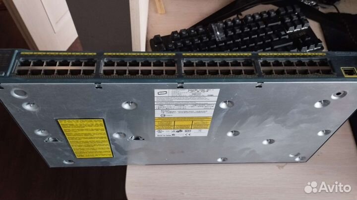 Коммутатор cisco WS-C2960-48TT-L