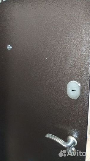 Дверь входная металлическая