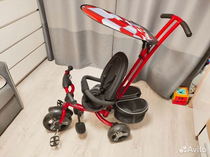 Трехколесный велосипед