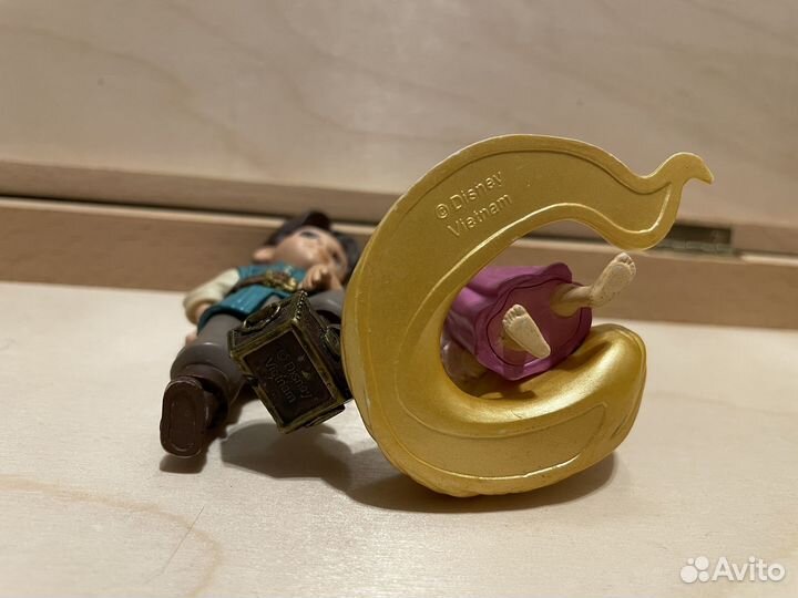 Фигурки Рапунцель и Флинн disney