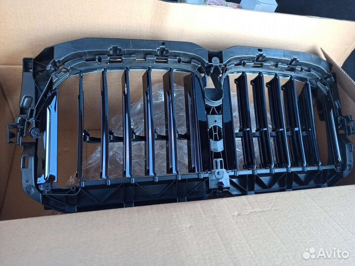 Жалюзи радиатора верхние BMW X7