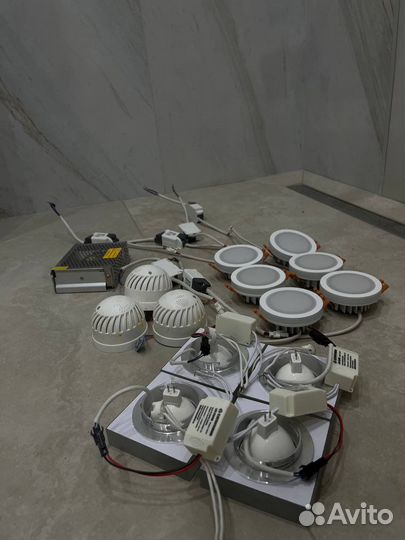 Комплект (10 шт) потолочных светильников