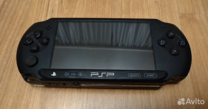 Sony PSP E1008 Street