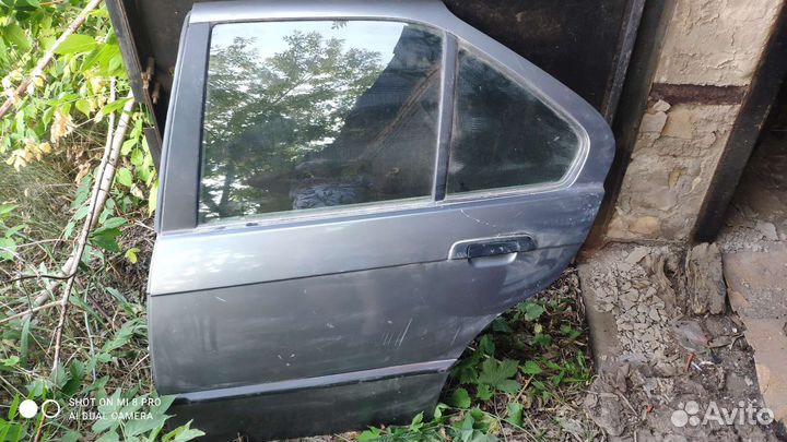 Дверь задняя bmw