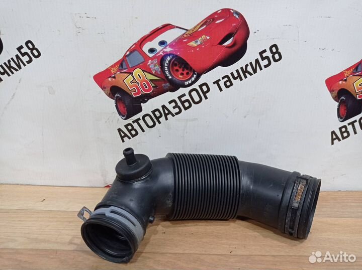 Патрубок воздушного фильтра Skoda Fabia 5J0129684