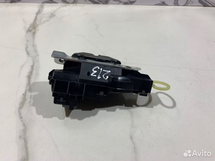 Замок багажника Mercedes W213 W205 C117