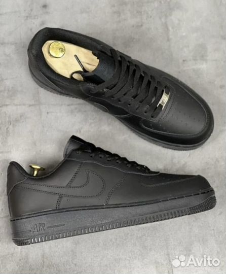 Nike Air Force 1 black