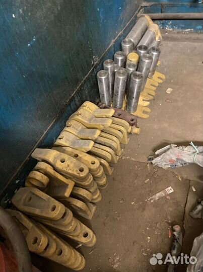 Палец коромысла на погрузчик, цилиндрическая втулк