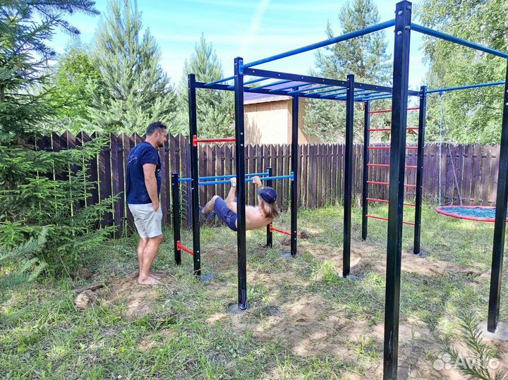 Спортивная площадка воркаут комплекс