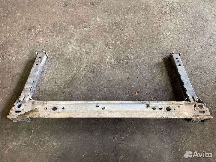 Кронштейн радиатора Renault Megane 3 поколение (20