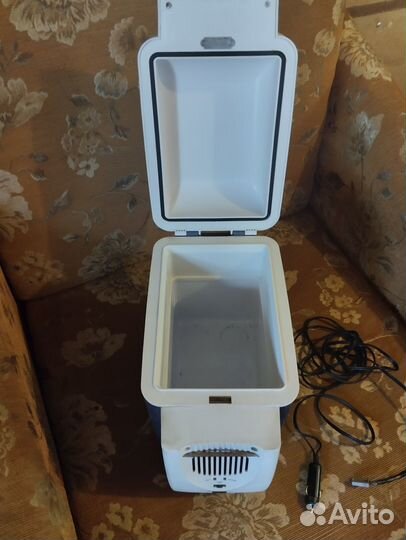 Автохолодильник Vitek autofrost 7