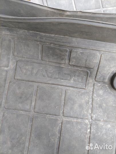 Автомобильные коврики резиновые