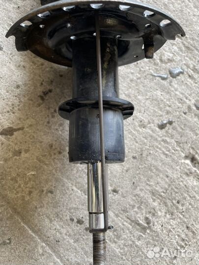 Стойки передние амортизатор kia rio 3 до 2018