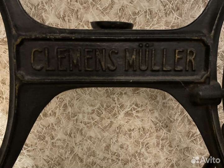 Швейная машинка в рабочем состоянии