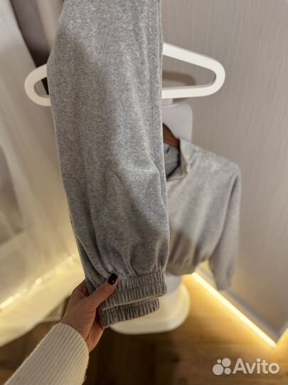 Костюм женский