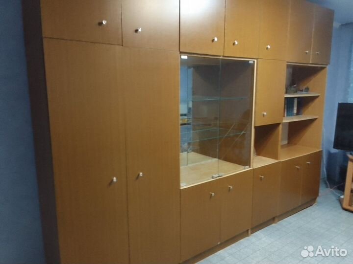 Стенка в гостиную