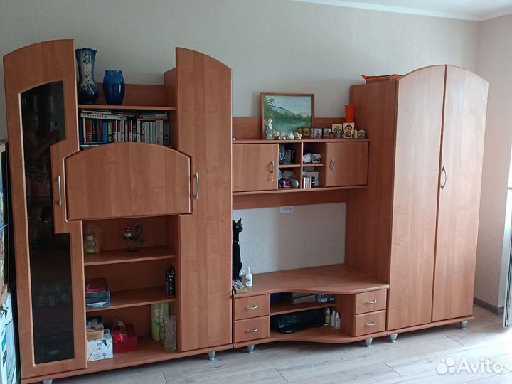 Стенка в гостиную бу