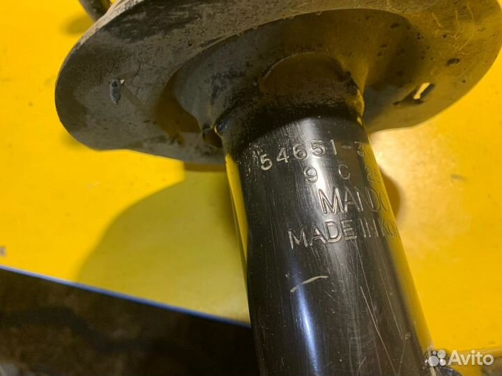 Стойка передняя в сборе Hyundai ix35 2010-2015