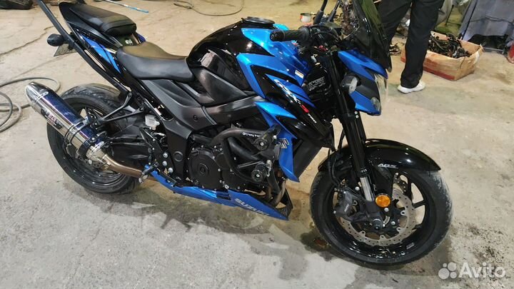 Мотоцикл Suzuki gsx s 750