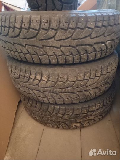 Hankook Winter I'Pike 205/70 R15