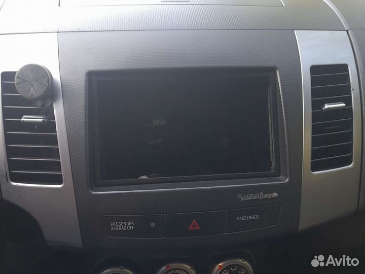 Рамка для 2 din магнитолы mitsubishi аутлендер хл