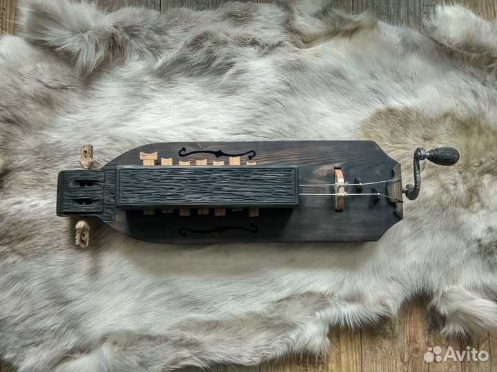 Колесная Лира мастеровая