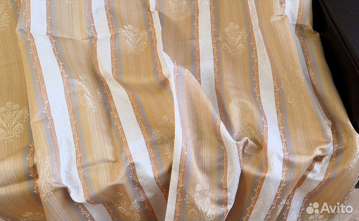 Занавеска золотистая в-160см, ш-140см, 2 шт Новая