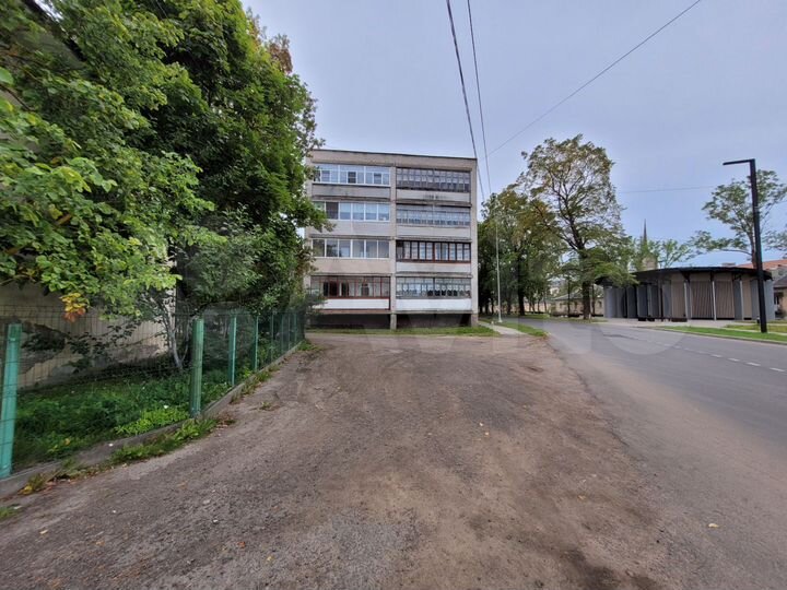 Здание, 372.3 м²