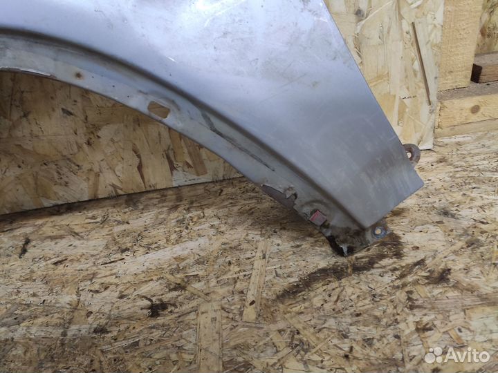 Крыло левое Honda CR-V 1
