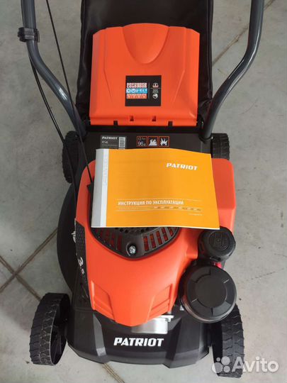 Новая бензиновая газонокосилка Patriot PT40
