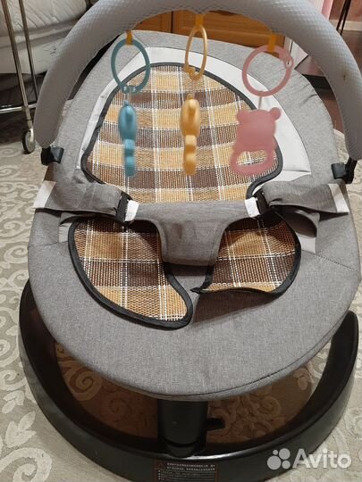 Шезлонг для новорожденных бу