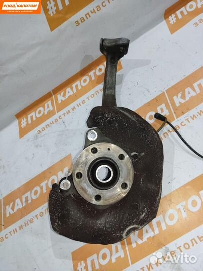 Кулак передний правый Audi A4 B8/8K 2009