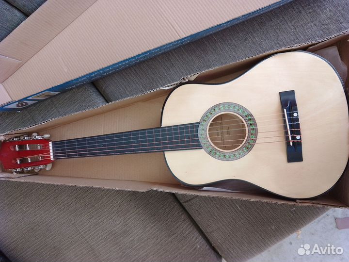 Детская гитара