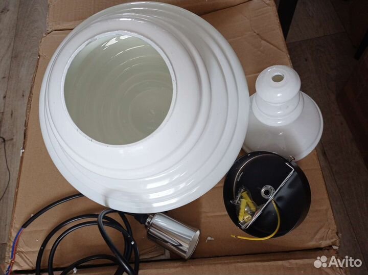 Люстра потолочная светильник новая